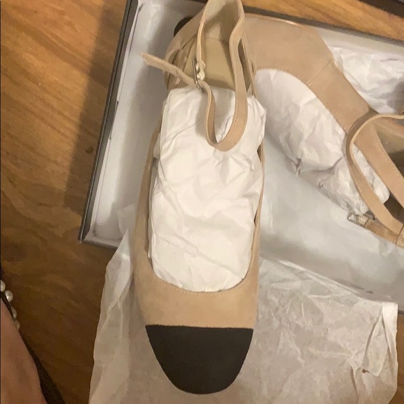 Shoes - Picture 2 of 4